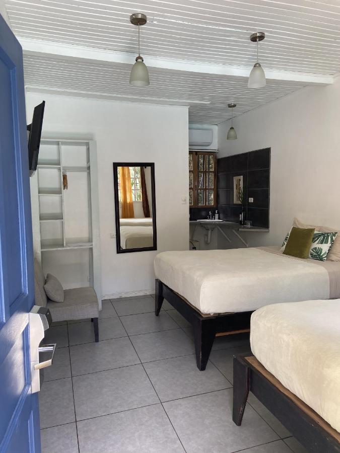 Lizard King Hotel & Suites Puerto Viejo de Talamanca 外观 照片