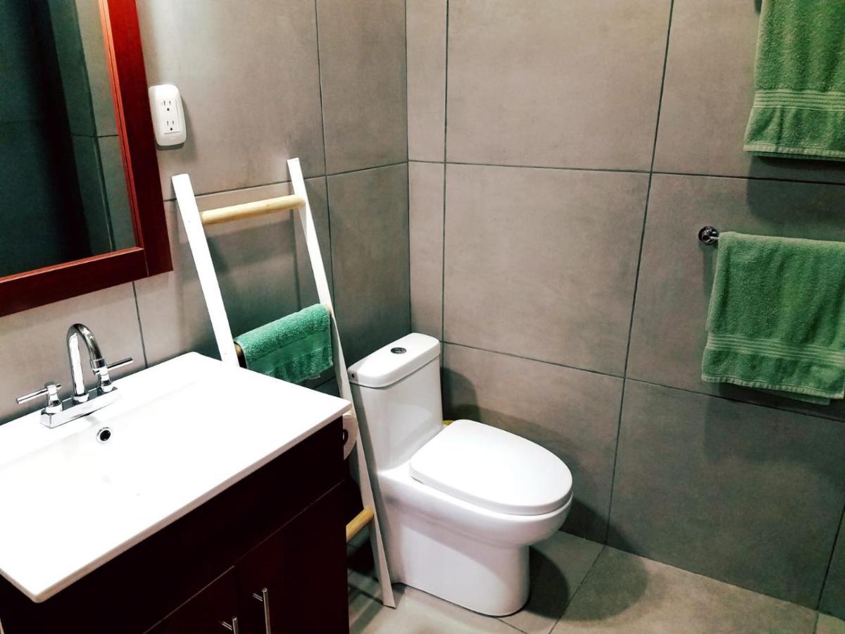 Lizard King Hotel & Suites Puerto Viejo de Talamanca 外观 照片
