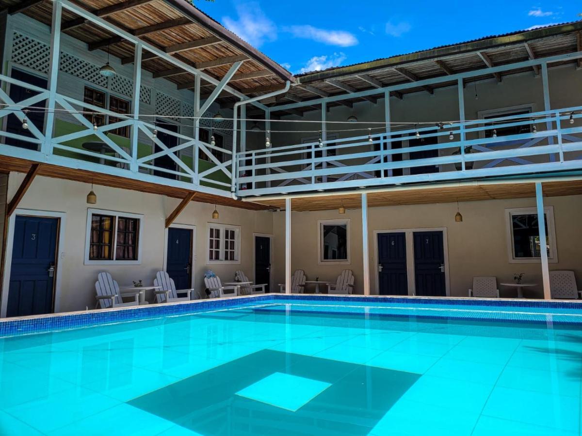 Lizard King Hotel & Suites Puerto Viejo de Talamanca 外观 照片