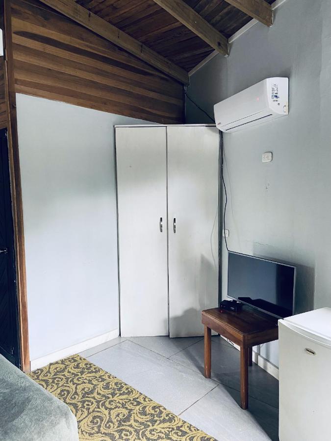Lizard King Hotel & Suites Puerto Viejo de Talamanca 外观 照片