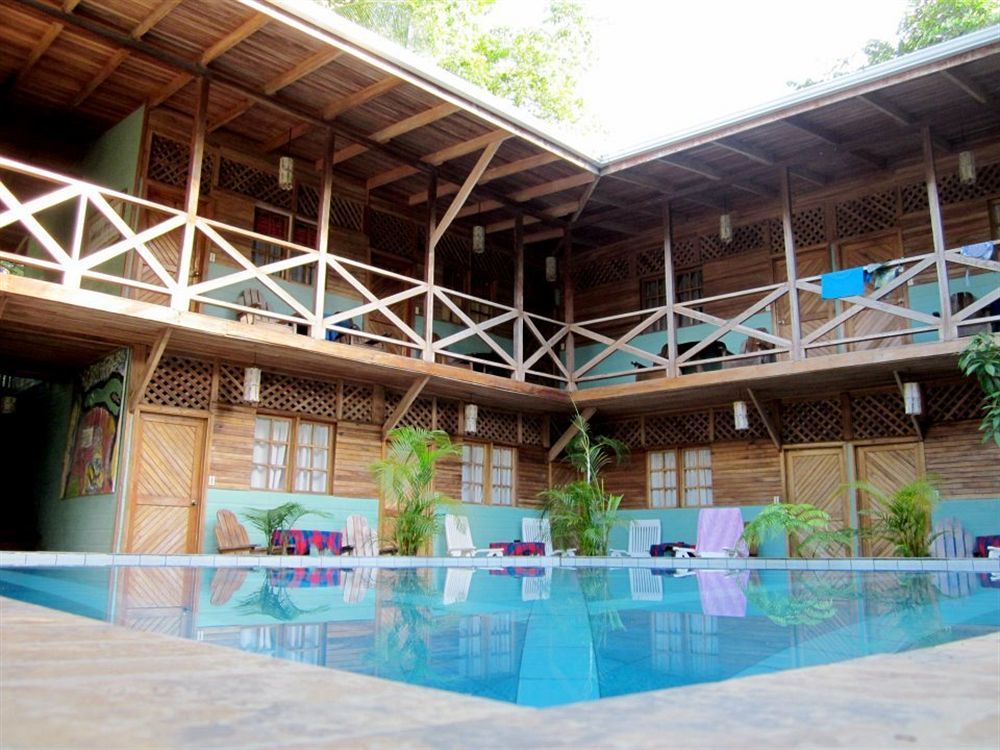 Lizard King Hotel & Suites Puerto Viejo de Talamanca 外观 照片